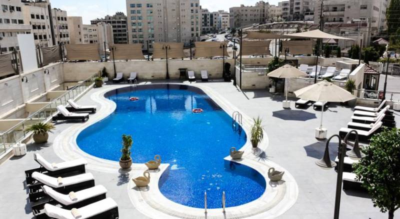 Days Inn Hotel And Suites Amman