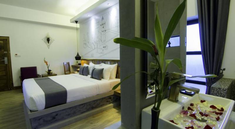 Double Leaf Boutique Hotel