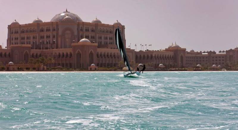 Emirates Palace Hotel