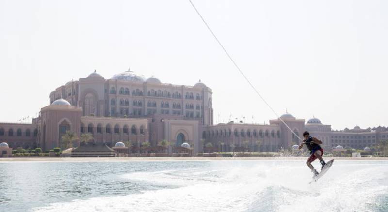 Emirates Palace Hotel