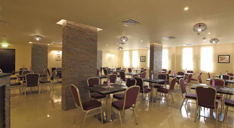 Flora Al Souq Hotel
