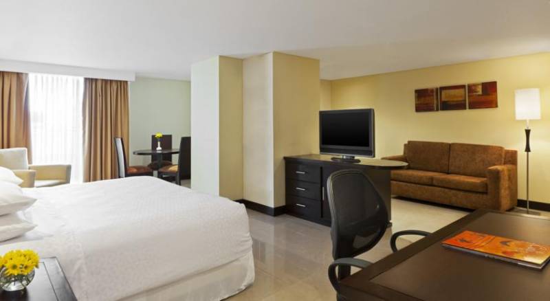 Four Points Sheraton Cali