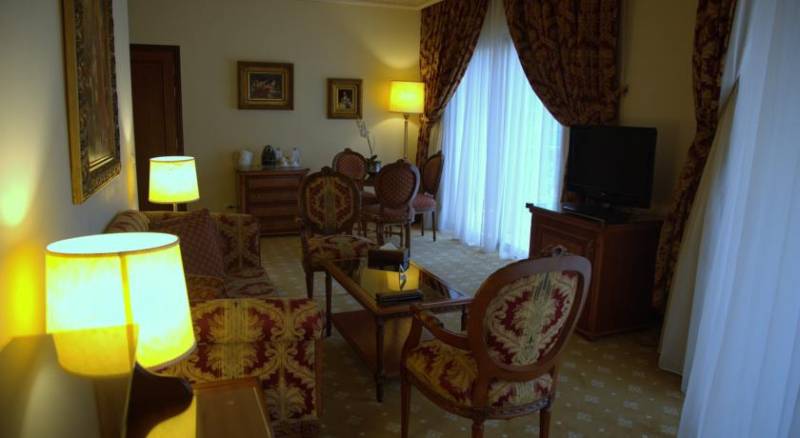 Golden Tulip Serenada - Boutique Hotel