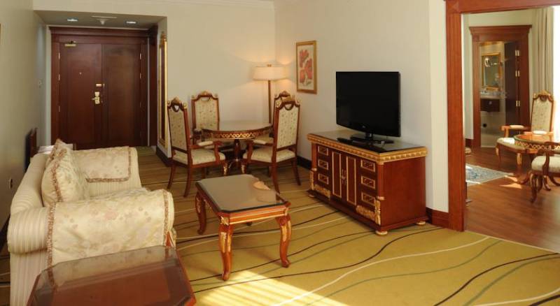 Holiday Inn Bur Dubai - Embassy District