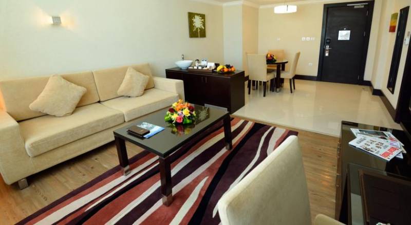 Holiday Villa Hotel & Residence City Centre Doha