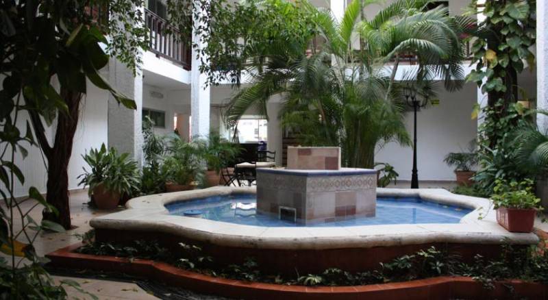 Hotel Colonial Cancun