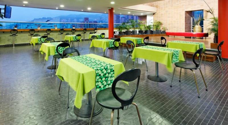 Hotel Holiday Inn Express & Suites Medellin