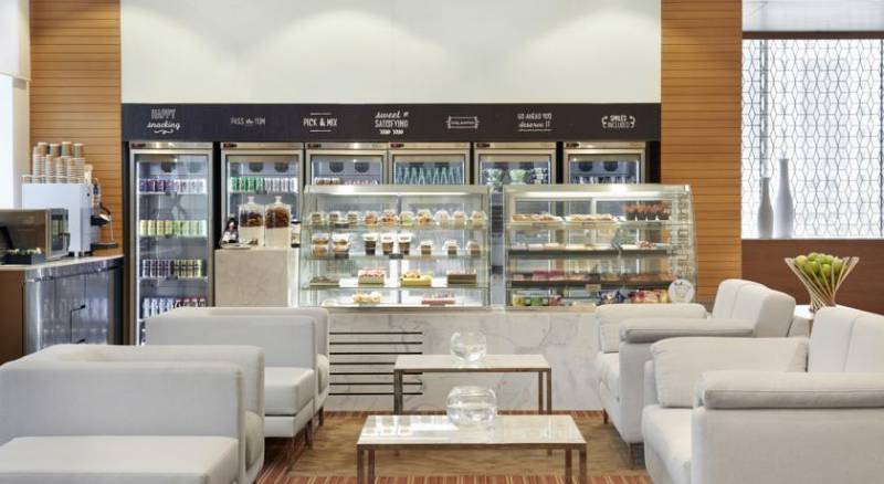 Hyatt Place Dubai Baniyas Square