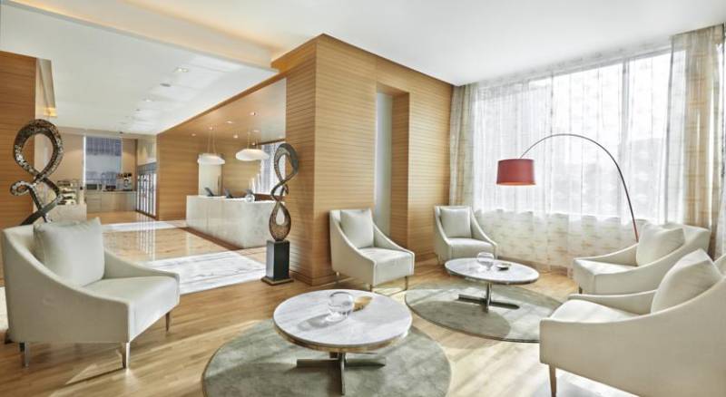 Hyatt Place Dubai Baniyas Square