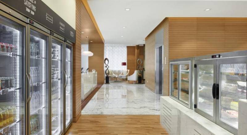 Hyatt Place Dubai Baniyas Square