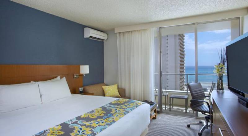 Hyatt Place Waikiki Beach