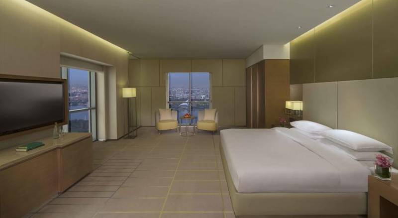 Hyatt Regency Dubai Creek Heights