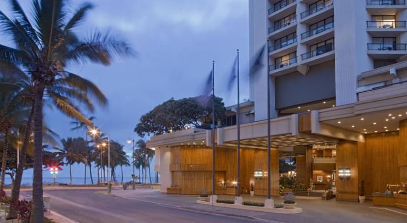 Hyatt Regency Waikiki Beach Resort & Spa