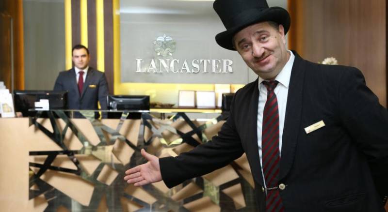 Lancaster Raouche Hotel