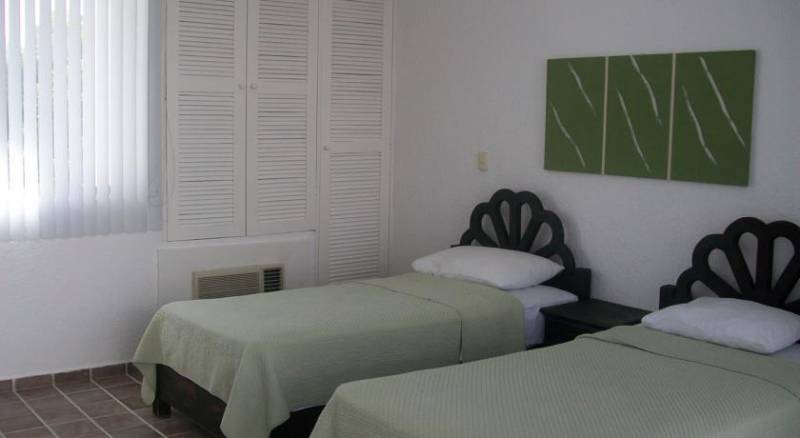 Las Gaviotas Hotel & Suites