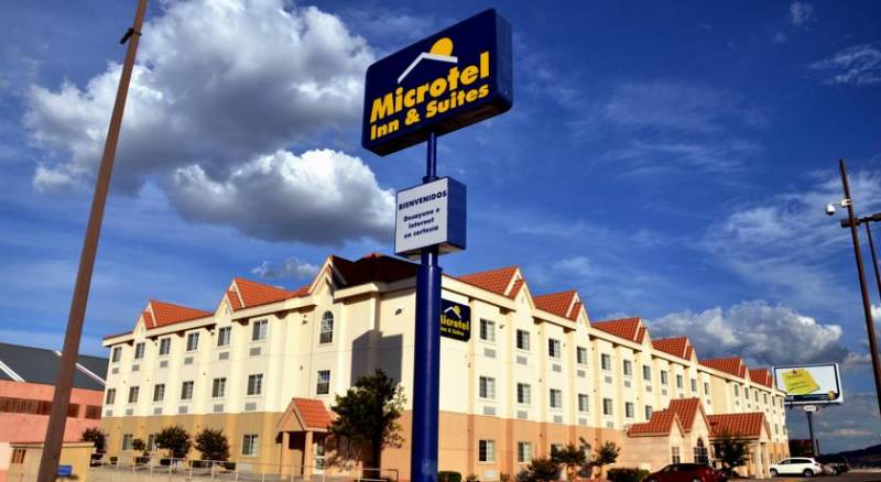 Microtel Inn & Suites by Wyndham Chihuahua