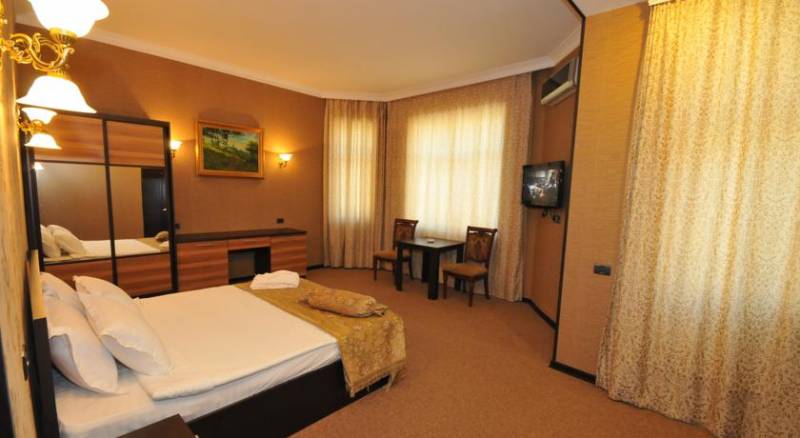 Miraj Inn Boutique Hotel