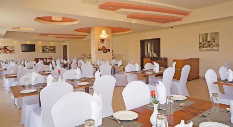 Muscat Dunes Hotel