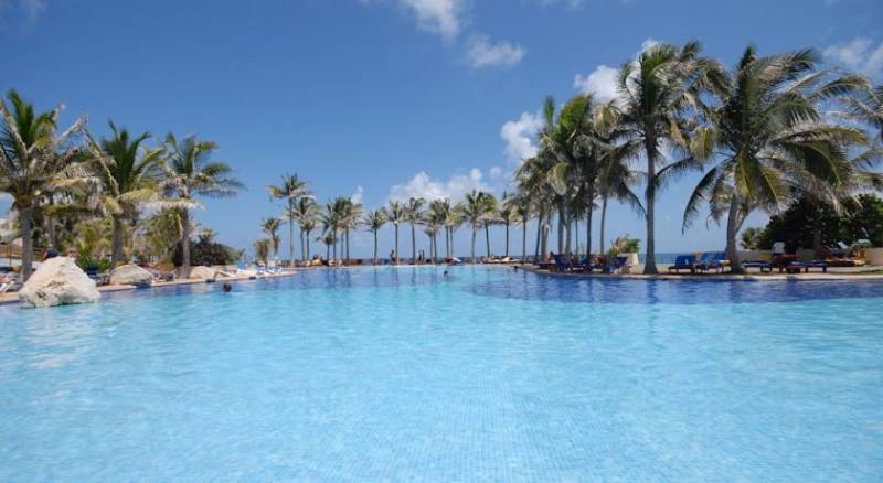 Oasis Cancun All-inclusive