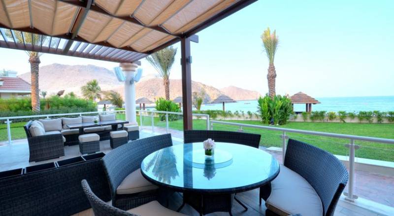 Oceanic Khorfakkan Resort & Spa