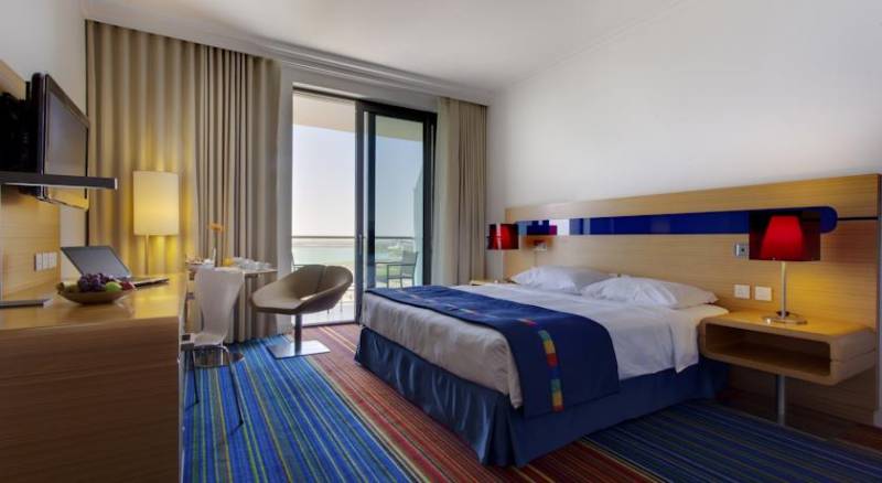 Park Inn by Radisson Abu Dhabi Yas Island