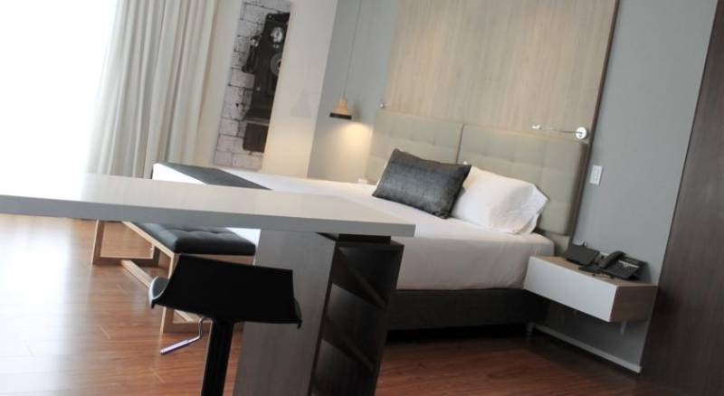 QUO QUALITY HOTEL