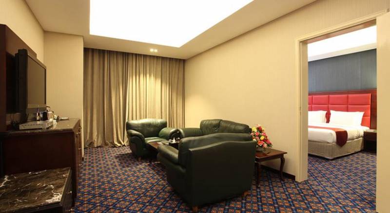 Ramee Guestline Hotel