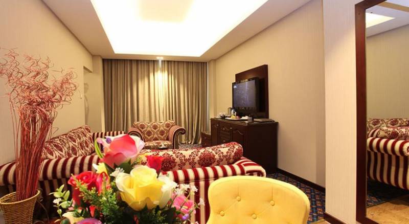 Ramee Guestline Hotel