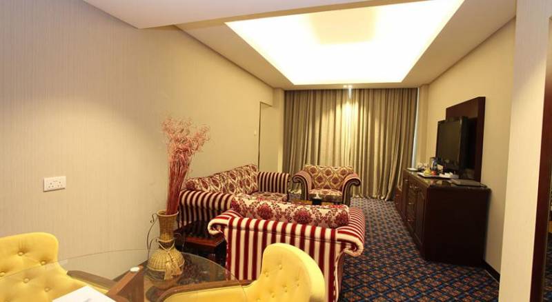 Ramee Guestline Hotel