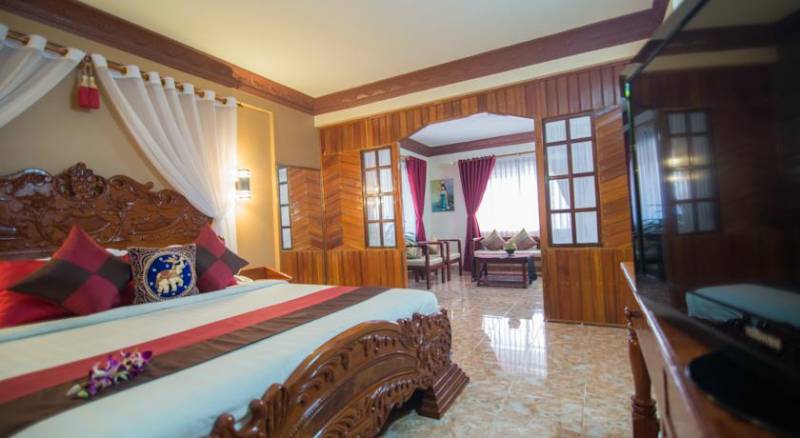 Reaksmey Chanreas Hotel