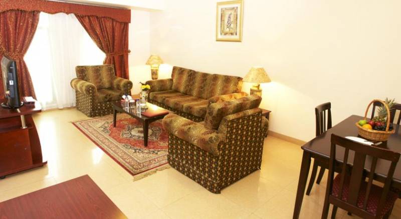 Safeer Plaza Hotel Apartments