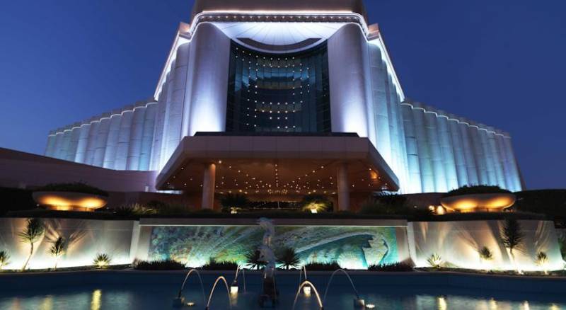 The Ritz-Carlton Bahrain Hotel & Spa