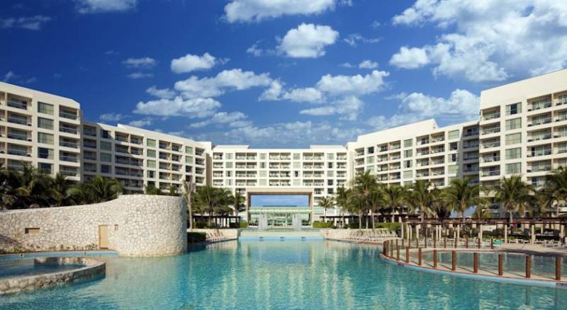 The Westin Lagunamar Ocean Resort Villas & Spa Cancun