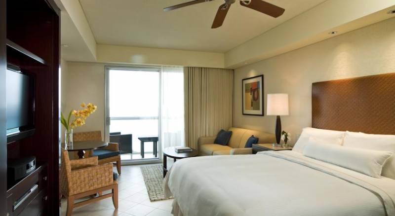 The Westin Lagunamar Ocean Resort Villas & Spa Cancun