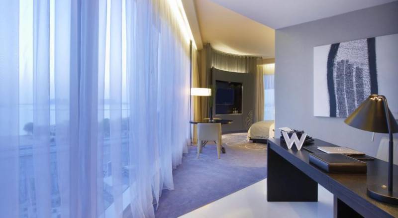 W Doha Hotel & Residences