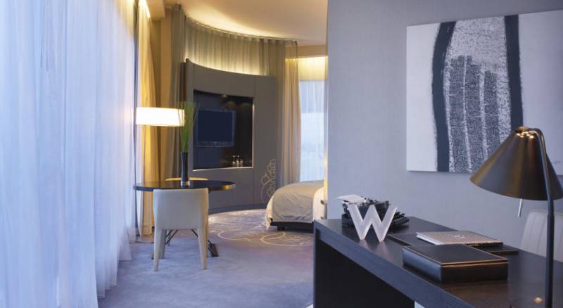 W Doha Hotel & Residences