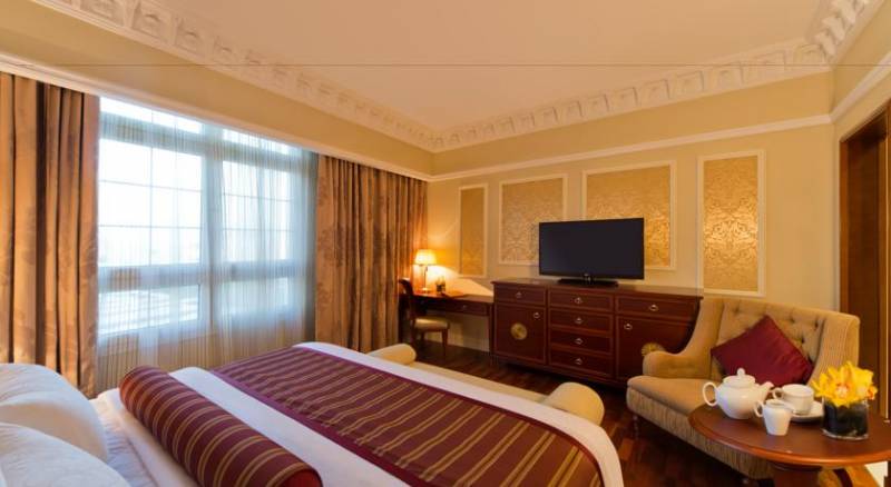 Warwick Doha Hotel