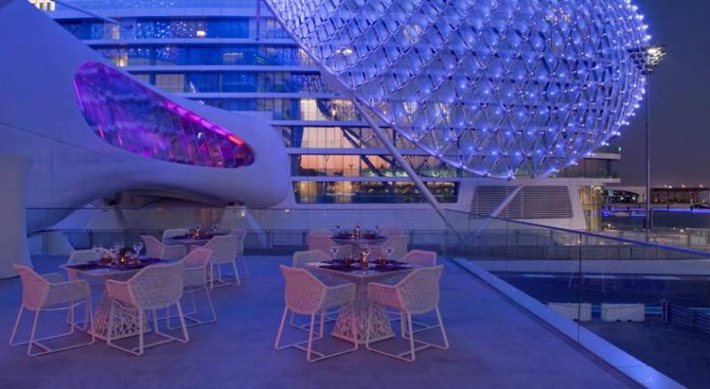 Yas Viceroy Abu Dhabi Hotel