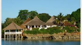 Hakuna Matata Beach Lodge & Spa