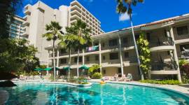 Waikiki Sand Villa