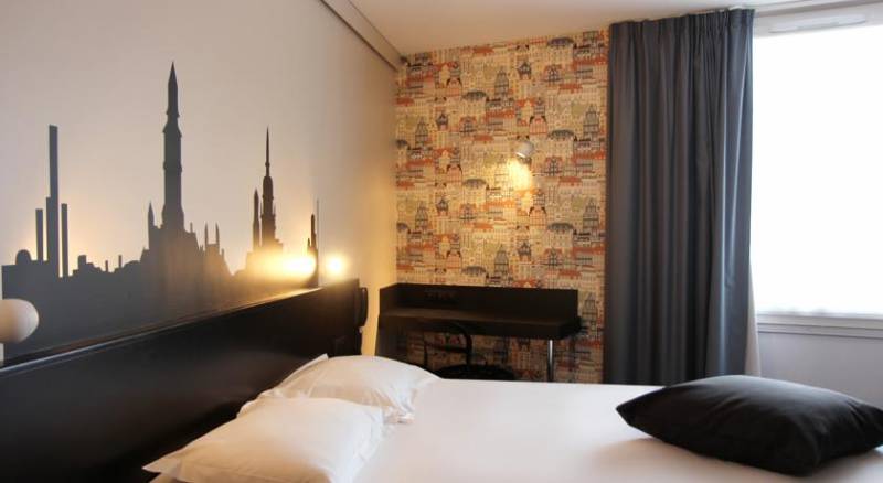 Comfort Hotel Davout Nation Paris 20