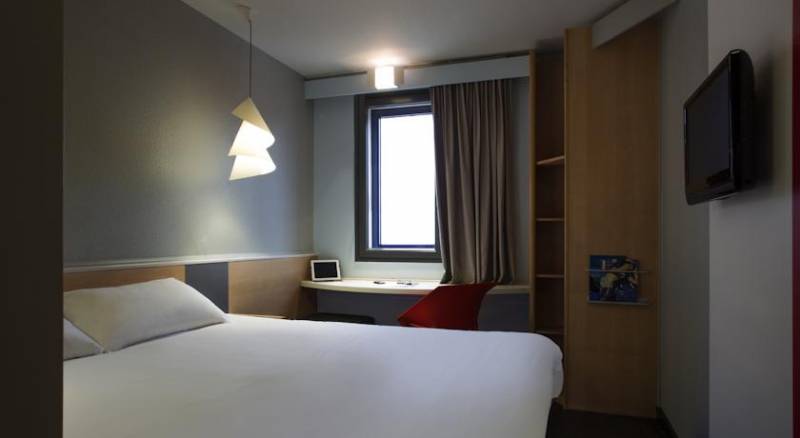 Ibis Lyon Gerland 7eme