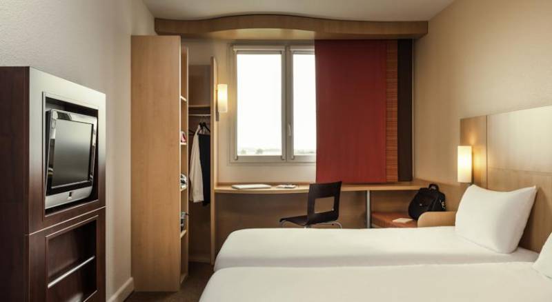 Ibis Paris Ornano Montmartre Nord 18ème