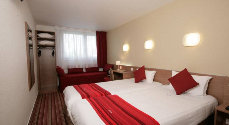 Kyriad Hotel Paris Bercy Village