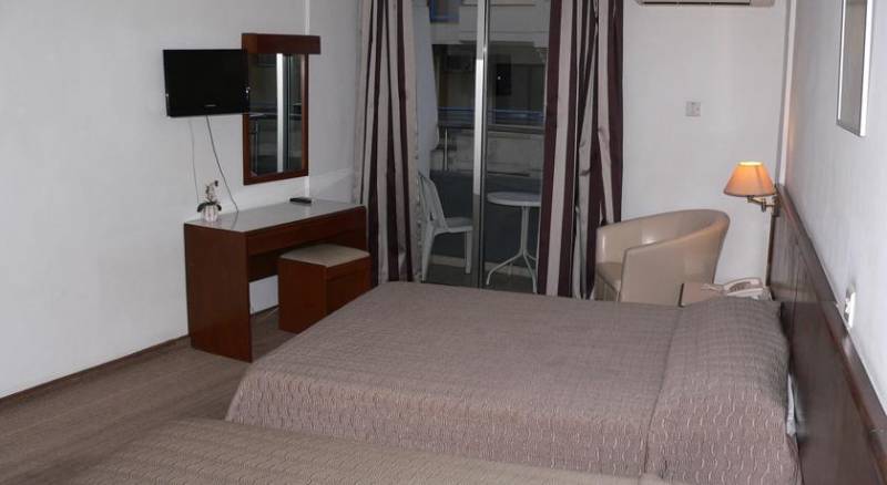 Petrou Bros Hotel Apartments