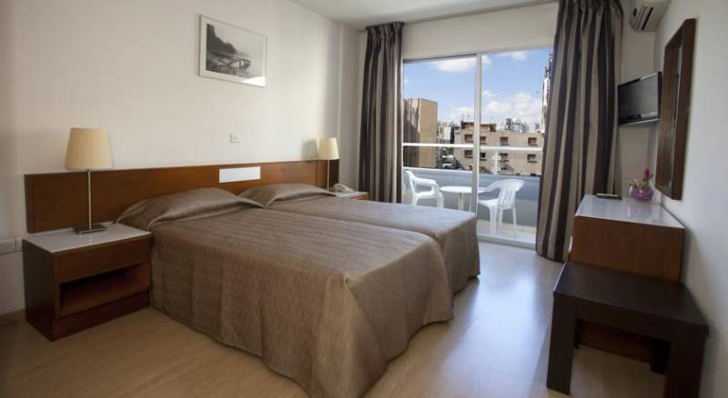 Petrou Bros Hotel Apartments