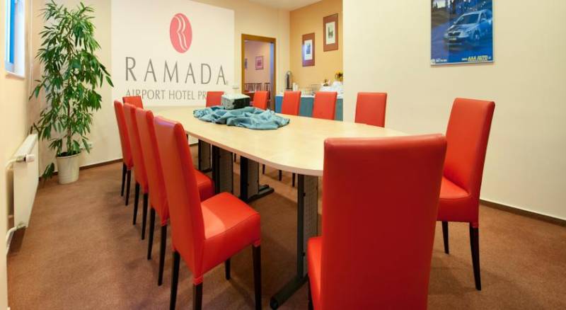 Ramada Airport Hotel Prague