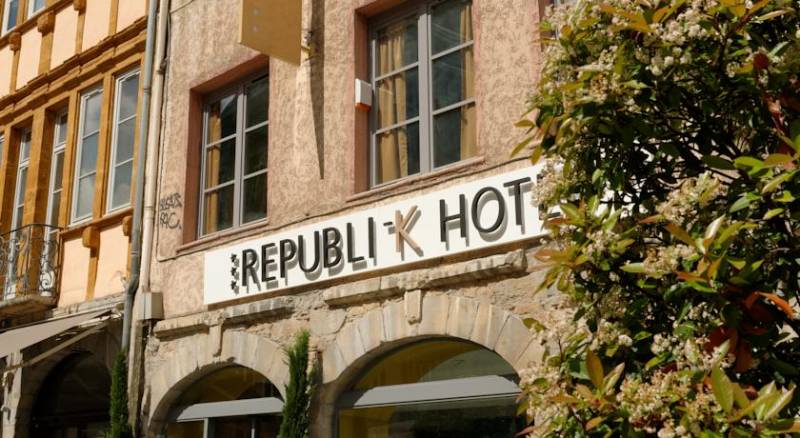 Republik Hotel