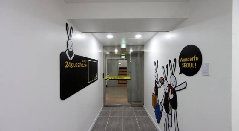 24 Guesthouse Myeongdong Town