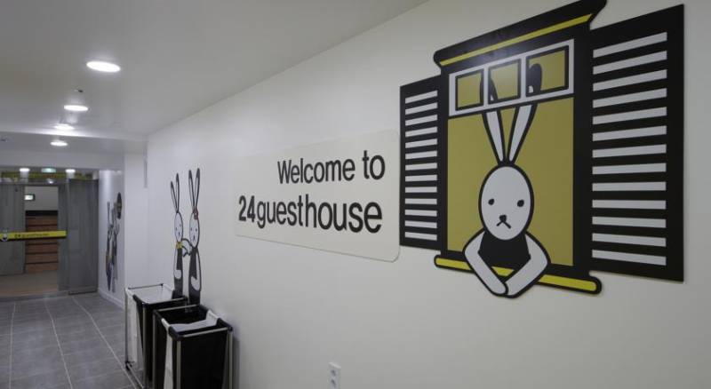 24 Guesthouse Myeongdong Town